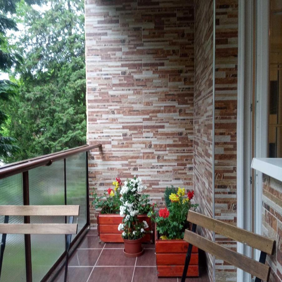 M&D Apartman Eger Exterior photo